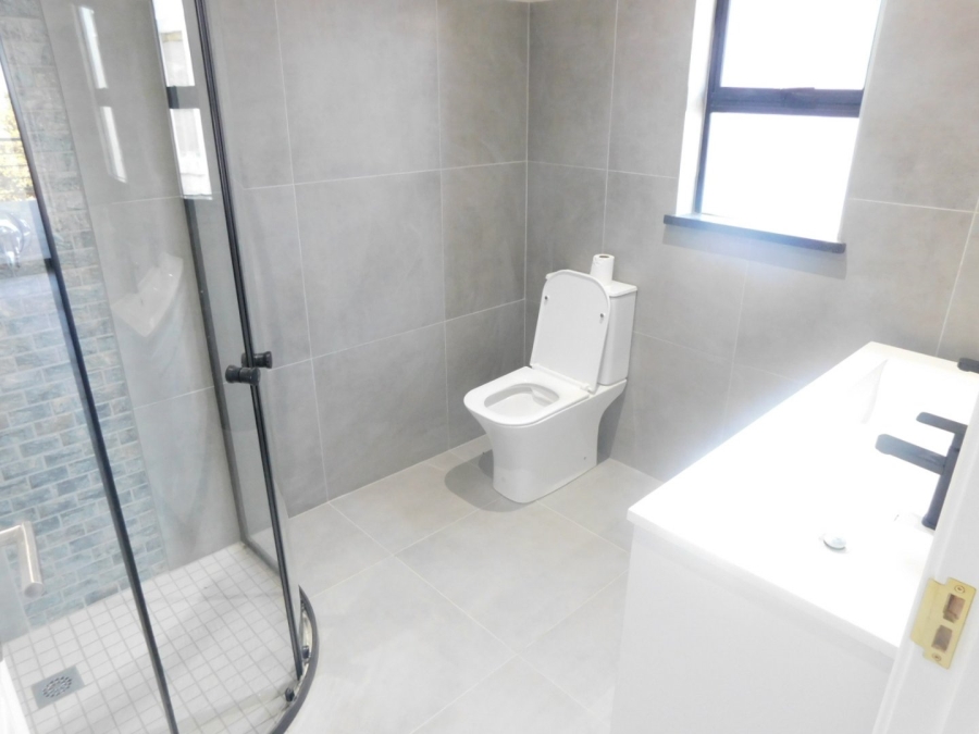 3 Bedroom Property for Sale in Mountainside Western Cape